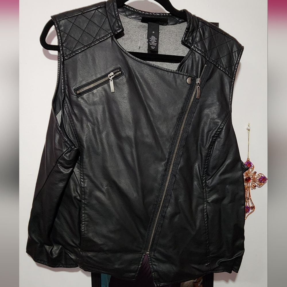 NWOT Lane Bryant Faux Leather Vest